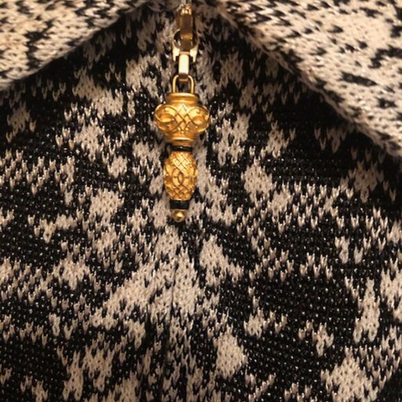 St. John Collection Python Print Jacket; Pre-Owned; in Excellent Condition - Picture 2 of 5